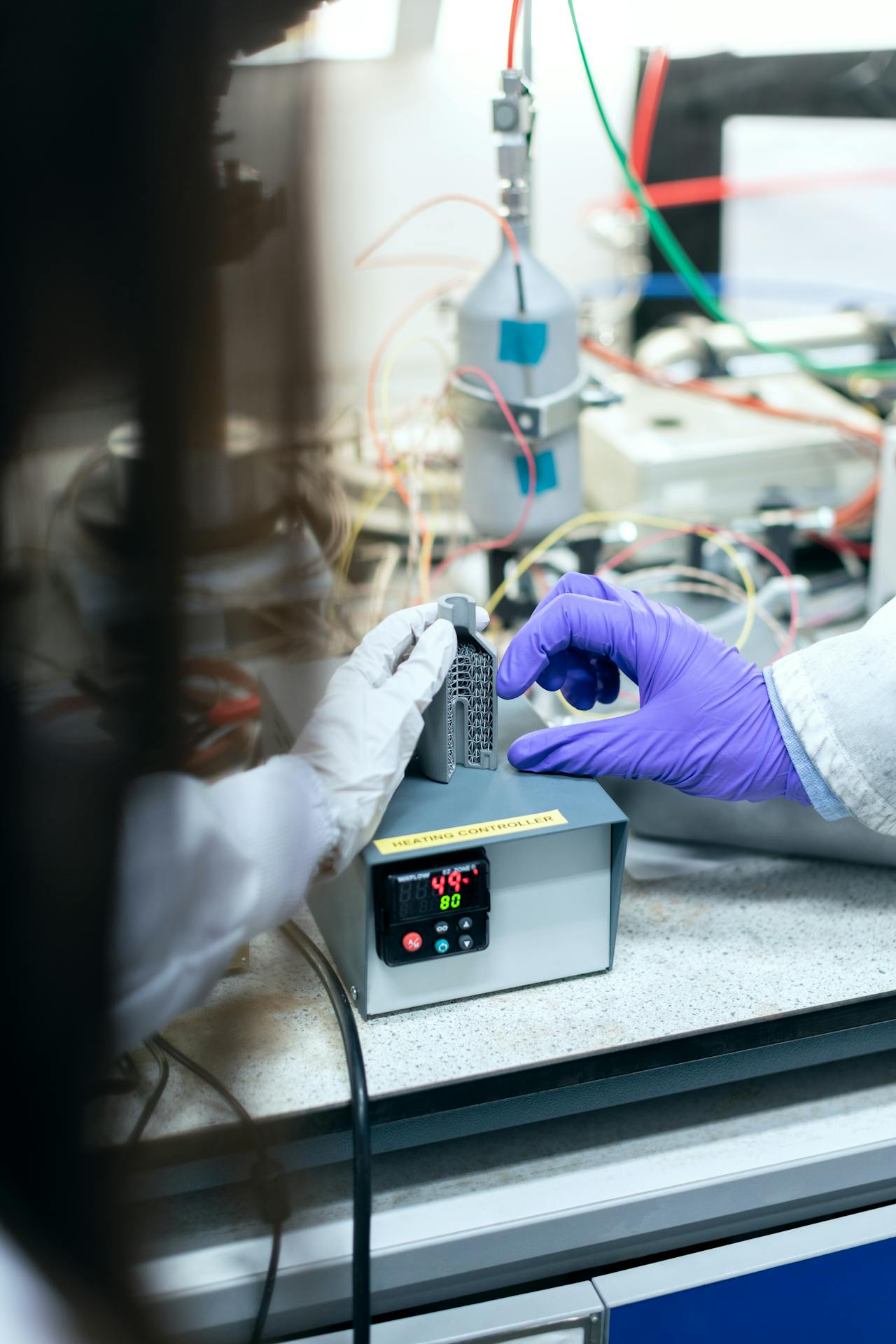 battery testing in chemical lab