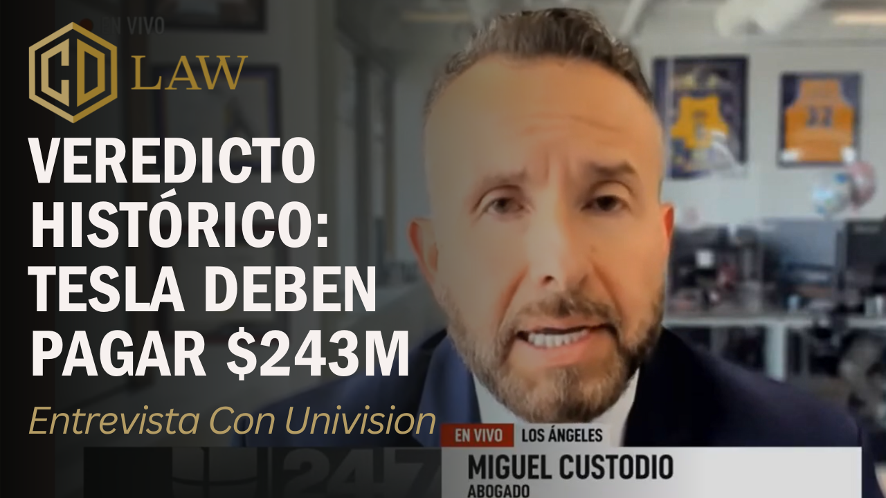 Veredicto histórico contra Tesla: deben pagar $243M por fallo en piloto automático | Miguel Custodio analiza.